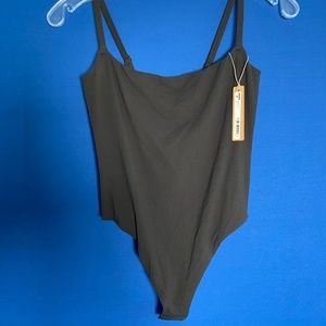 Brand New - SKIMS Fits Everybody Adaptive THONG Body Suit - Onyx - Small